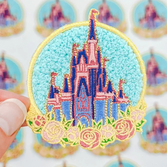 Disney world castle chenille patch - Picture 1 of 2